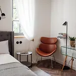 Loftlakasom****