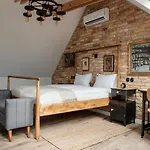 Loftlakasom****