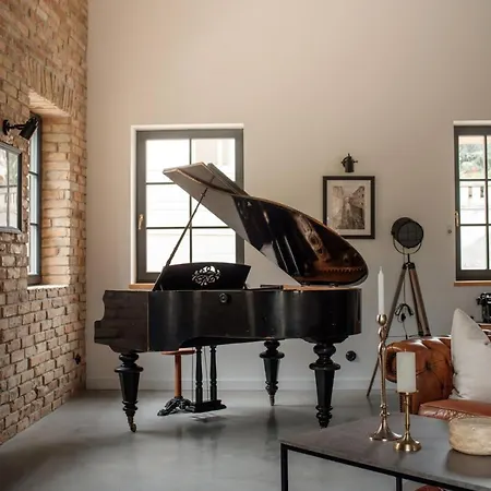 Loftlakasom**** 4* Veszprém