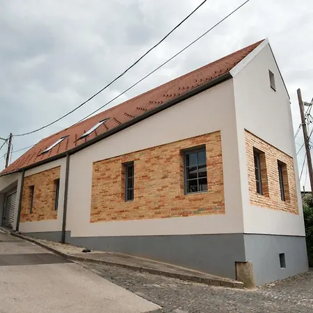 Loftlakasom**** Veszprem