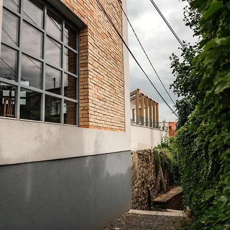 Lägenhetshotell Loftlakasom****