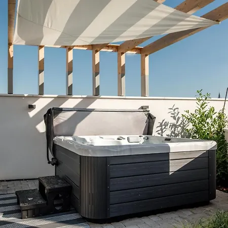 Loftlakasom**** 4* Veszprém