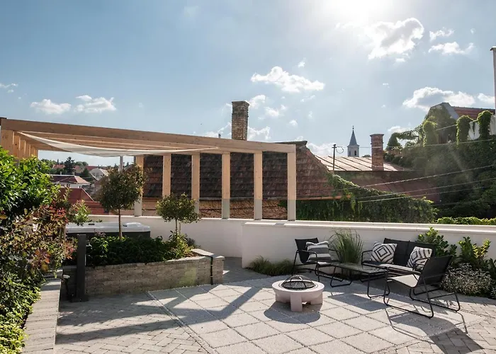 מלון דירות Loftlakasom**** 4*