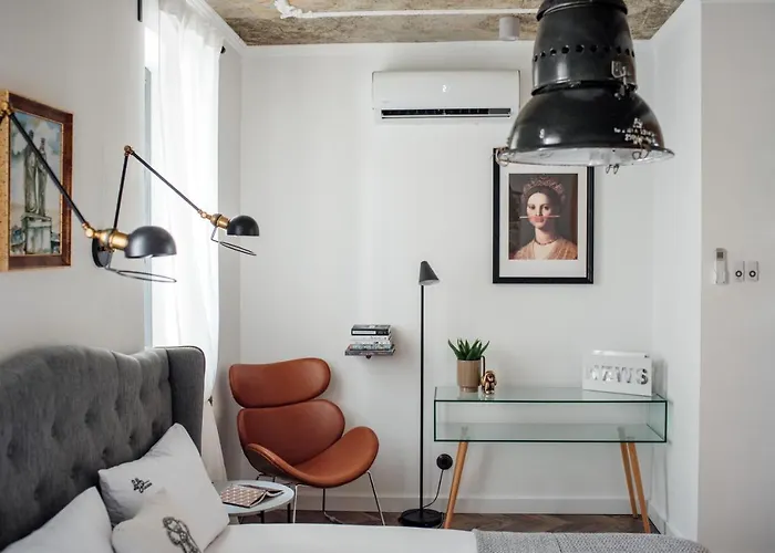 Loftlakasom**** Veszprém