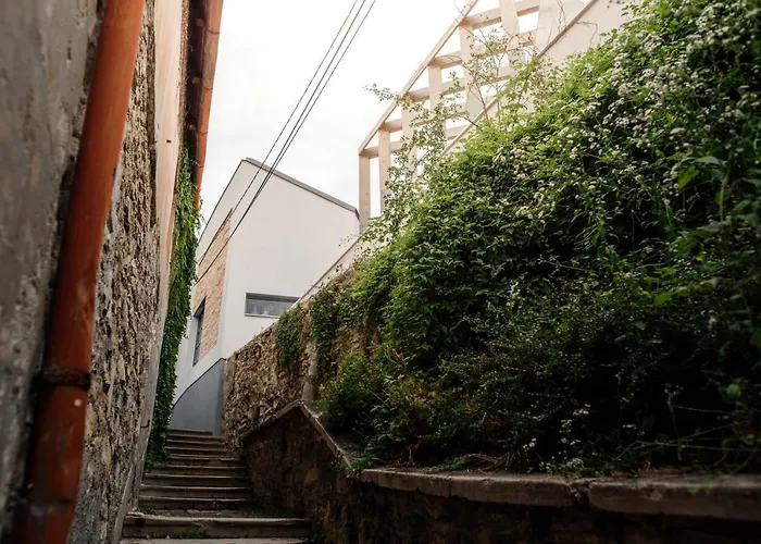 מלון דירות Loftlakasom**** Veszprém