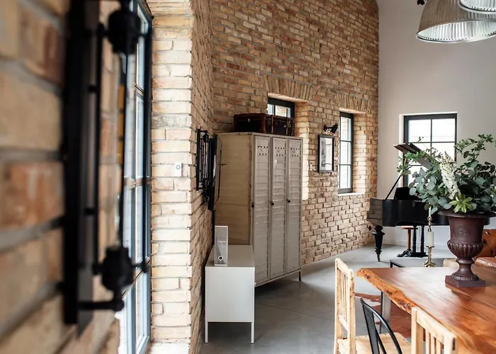 מלון דירות Loftlakasom****